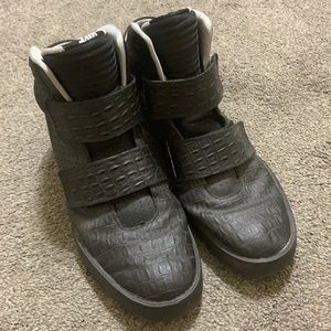 Nike Flystepper - Size 12 - Black